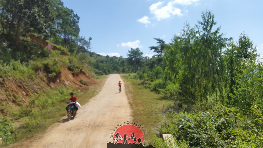 Hanoi Cycle To Mai Chau - 2 Days 2