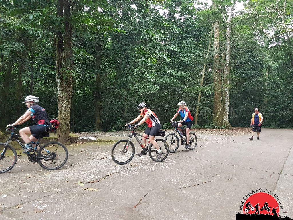 Ho Chi Minh Cycling To Halong Bay - Hanoi - 16 Days 2